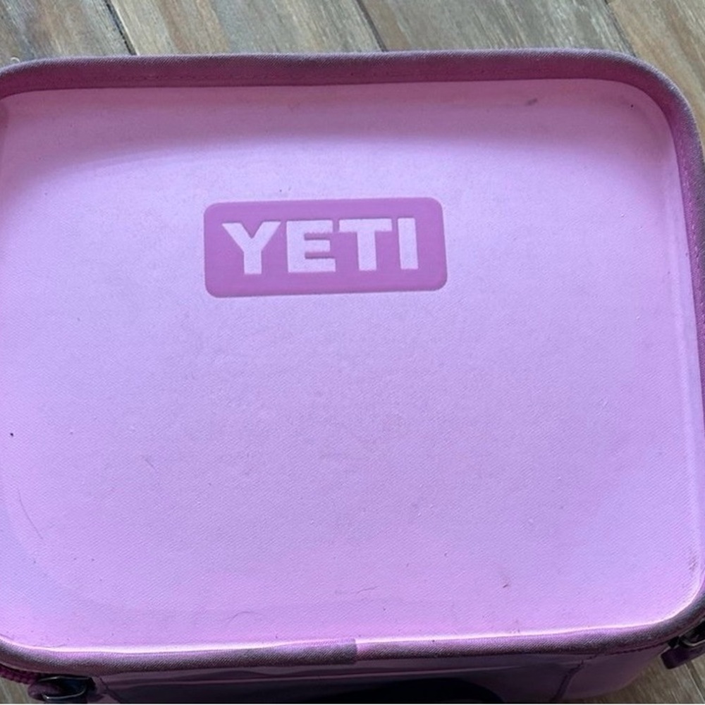YETI Powder pink